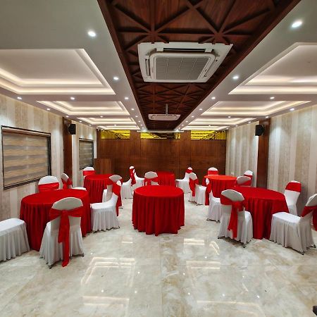 Hotel Thousand Pillars Warangal Buitenkant foto