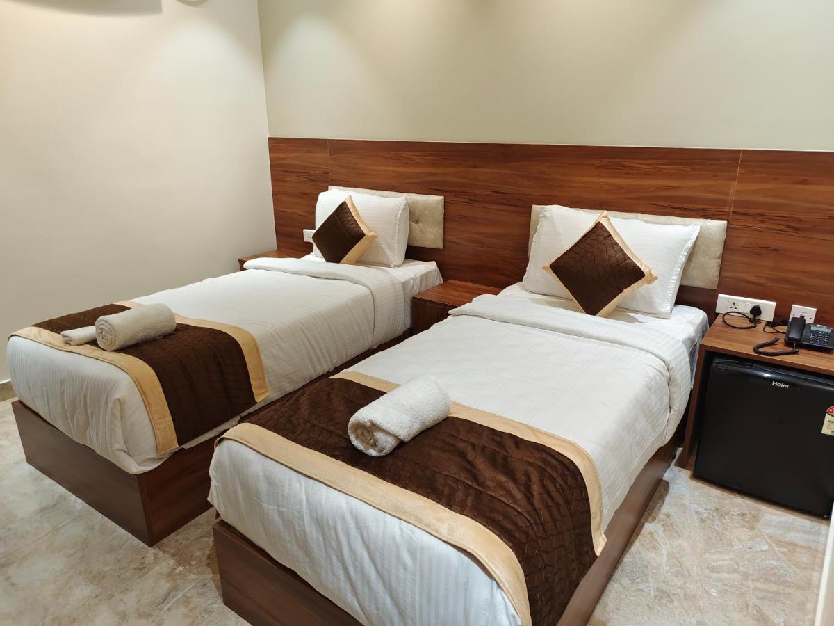 Hotel Thousand Pillars Warangal Buitenkant foto