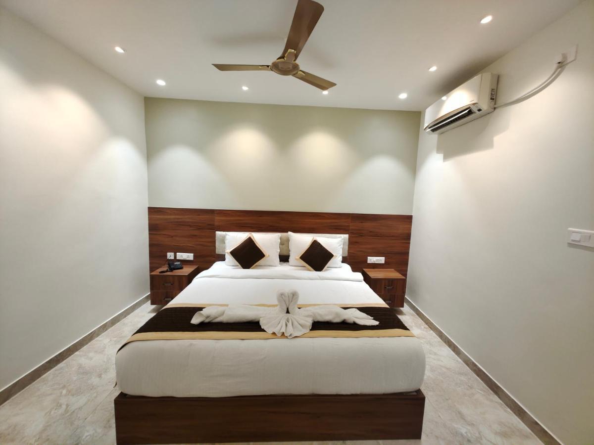 Hotel Thousand Pillars Warangal Buitenkant foto