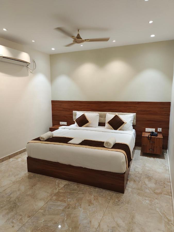 Hotel Thousand Pillars Warangal Buitenkant foto