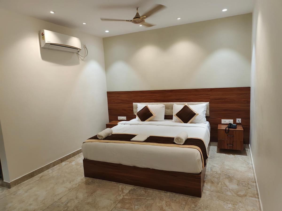 Hotel Thousand Pillars Warangal Buitenkant foto