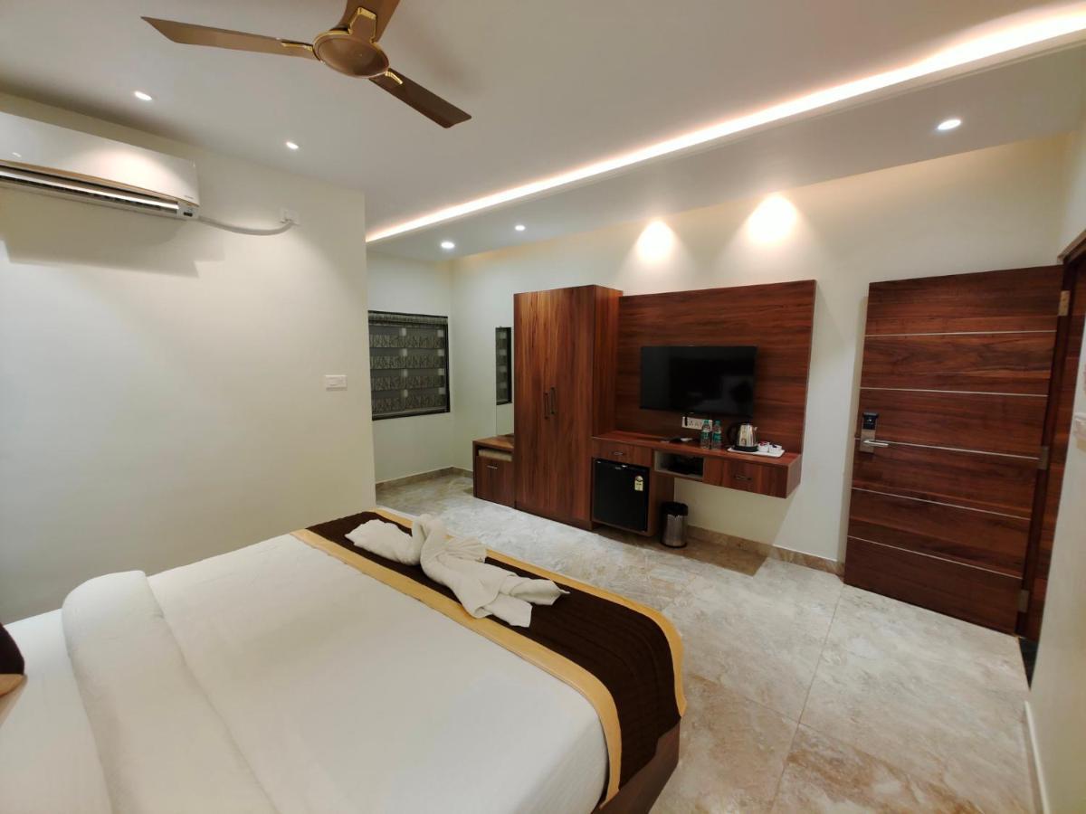 Hotel Thousand Pillars Warangal Buitenkant foto